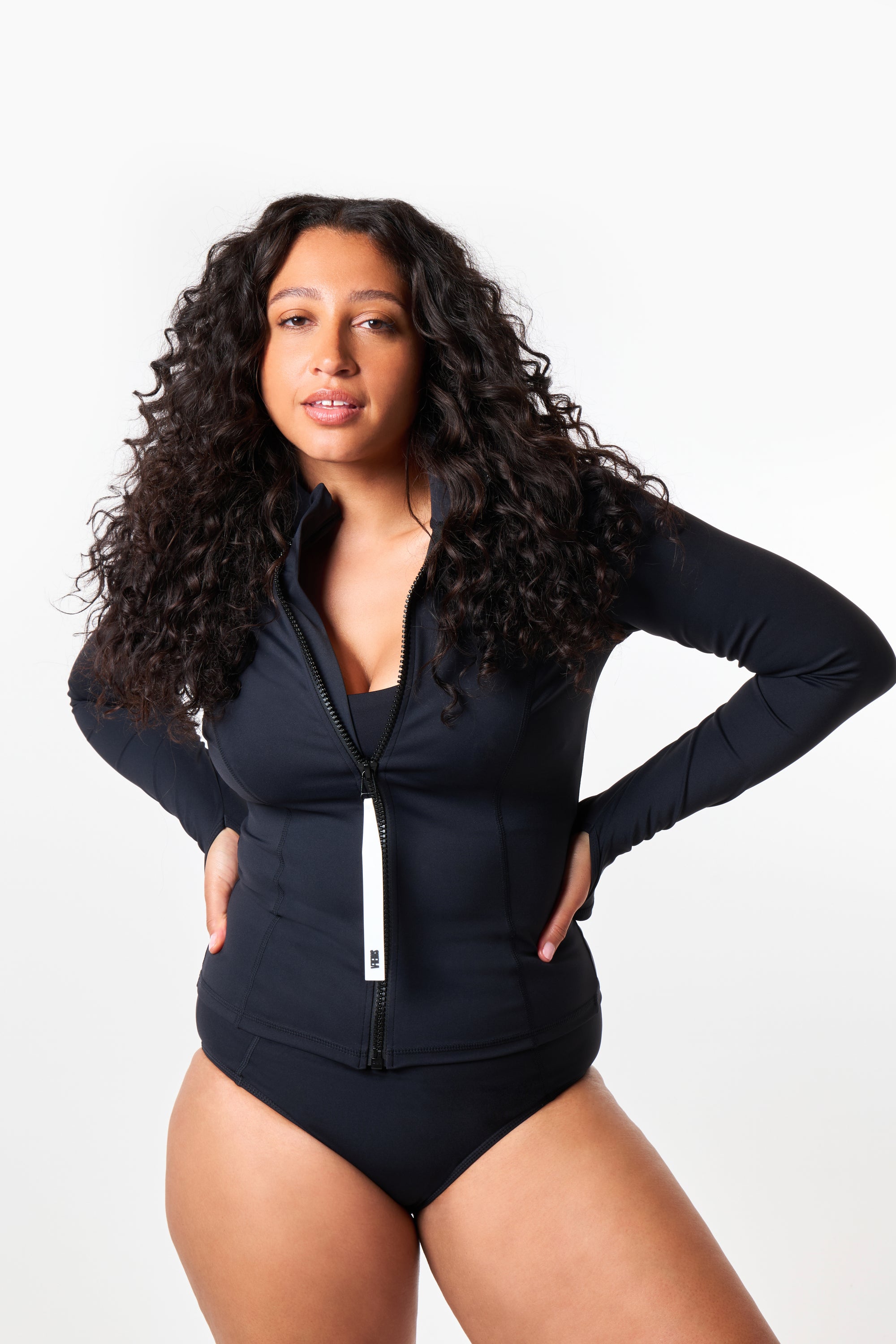 CATE RASH VEST - BLACK SAND